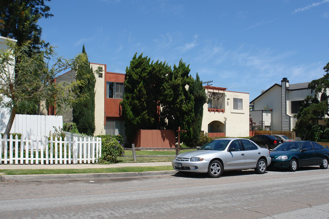 1920 Thomas Ave in San Diego, CA - Building Photo - Building Photo