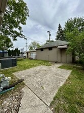 555 Antoine St in Wyandotte, MI - Building Photo - Building Photo