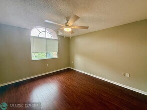 19213 Glenmoor Dr in West Palm Beach, FL - Building Photo - Building Photo