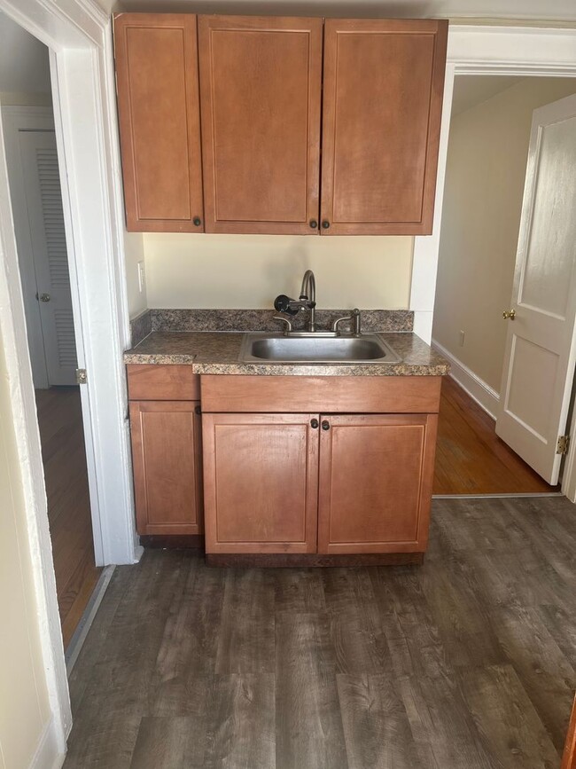 39 Delafield St in Poughkeepsie, NY - Building Photo - Building Photo