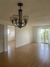 1150 Collins Ave in Miami Beach, FL - Building Photo - Building Photo