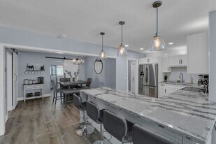 721 NE 15th Ave in Fort Lauderdale, FL - Building Photo