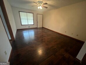 982 Locust Dr NE in Conyers, GA - Building Photo - Building Photo