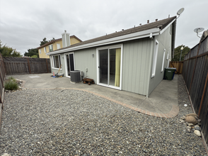 7508-7513 13th Hole Dr in Windsor, CA - Building Photo - Building Photo