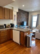 1 Grimes St, Unit 2 in Boston, MA - Building Photo - Building Photo