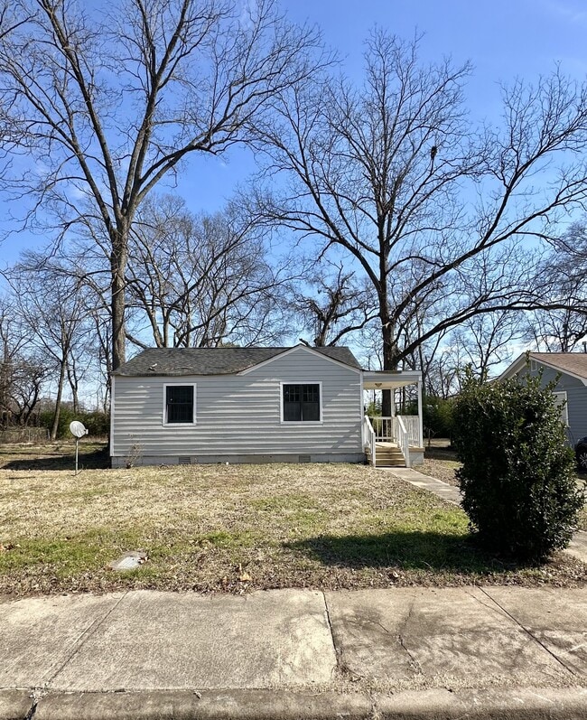 property at 1221 Frisco St