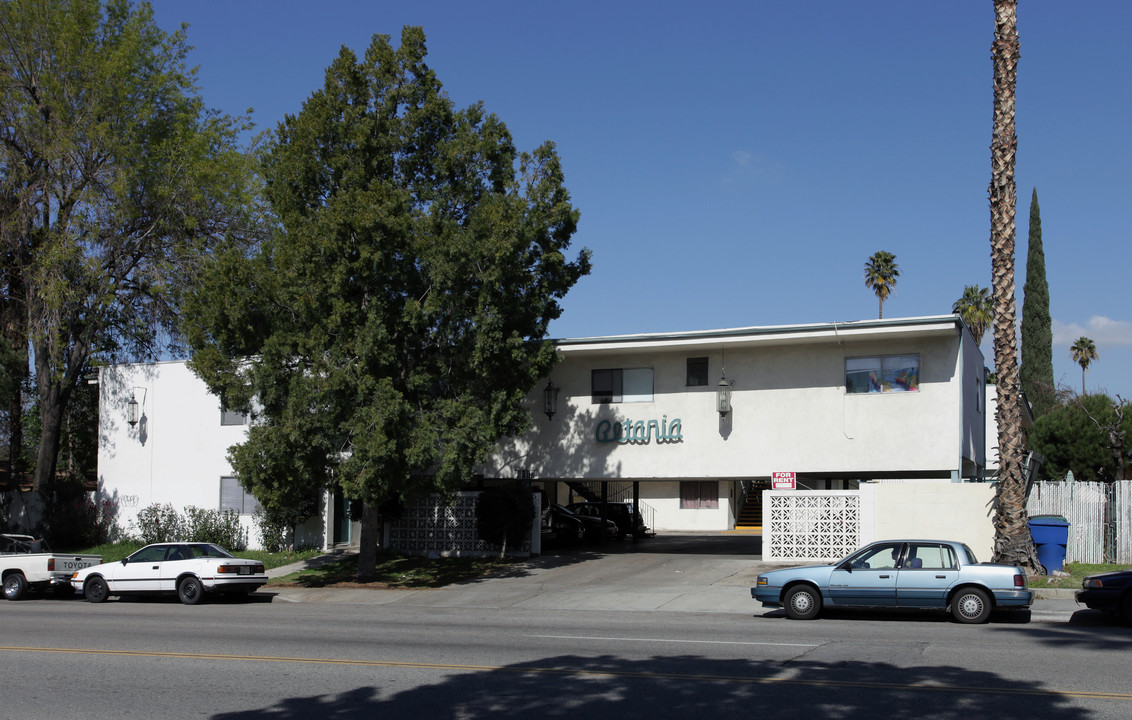 Catalina Gardens Senior Apartments in Riverside, CA - Foto de edificio