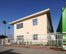 7717 S Broadway in Los Angeles, CA - Building Photo - Building Photo