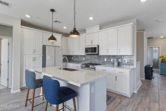 675 E Ginko Ave in Gilbert, AZ - Building Photo - Building Photo