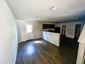 963 Lucky St in Houston, TX - Building Photo - Building Photo