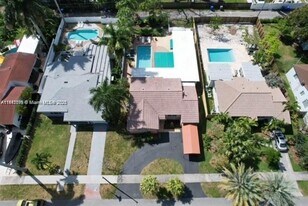 1516 Wiley St in Hollywood, FL - Building Photo