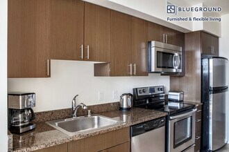 10351 NE 10th St in Bellevue, WA - Building Photo - Building Photo