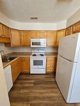 33 Private Drive 8006, Unit 33B in South Point, OH - Foto de edificio - Building Photo