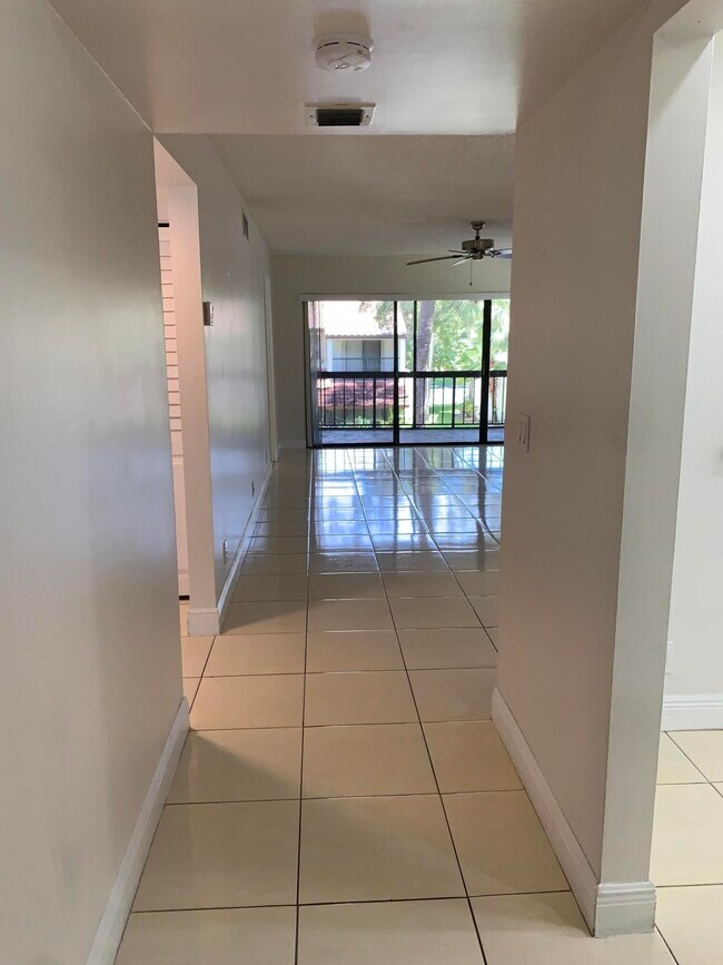 159 NW 70th St-Unit -504 in Boca Raton, FL - Building Photo - Building Photo