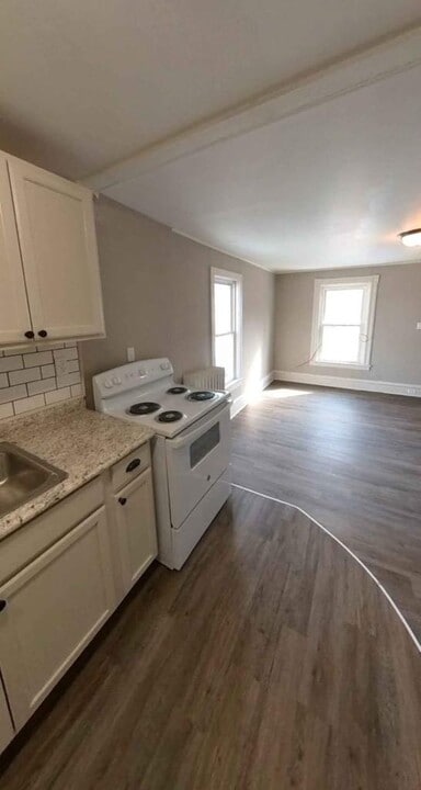 23 Clay St, Unit 3 in Malone, NY - Building Photo
