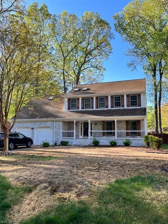 125 Tuckahoe Trce in Yorktown, VA - Building Photo