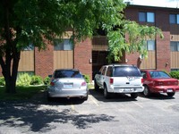 1254-1256 Robinwood Dr in Elgin, IL - Foto de edificio - Building Photo