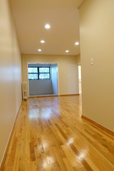 317 Summit Ave, Unit 7 in Boston, MA - Building Photo