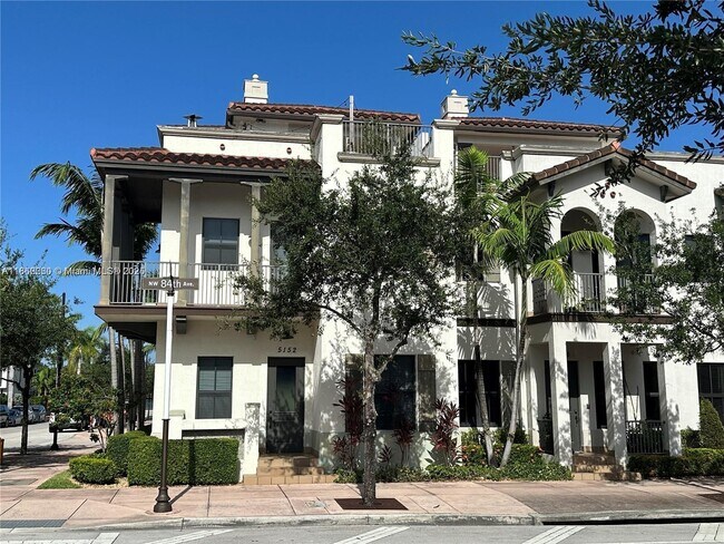 5152 NW 84th Ave in Doral, FL - Building Photo - Building Photo