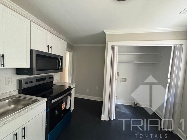 329 Wheeler Ave in High Point, NC - Building Photo - Building Photo
