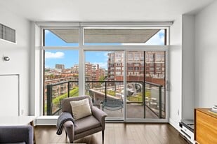 1100 Maxwell Ln in Hoboken, NJ - Building Photo