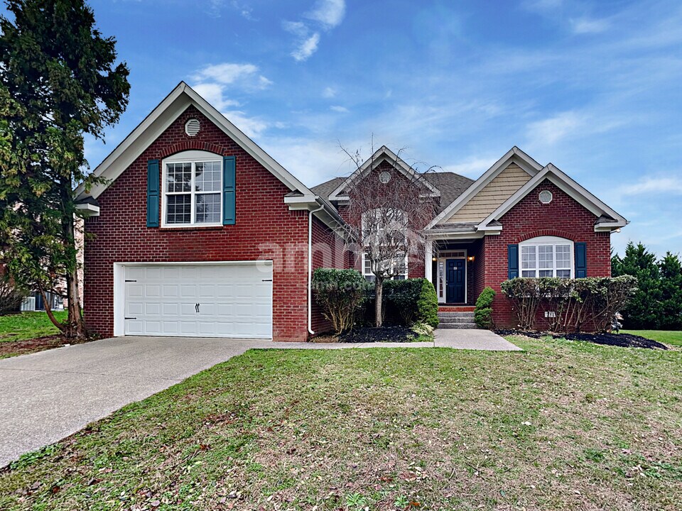 3008 Macon Ct in Spring Hill, TN - Building Photo