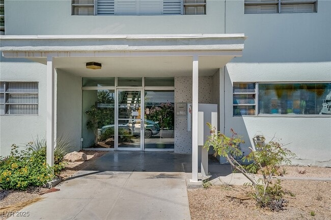 property at 1700 Rexford Dr