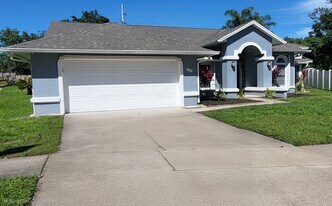 1267 Little Oak Cir in Titusville, FL - Building Photo