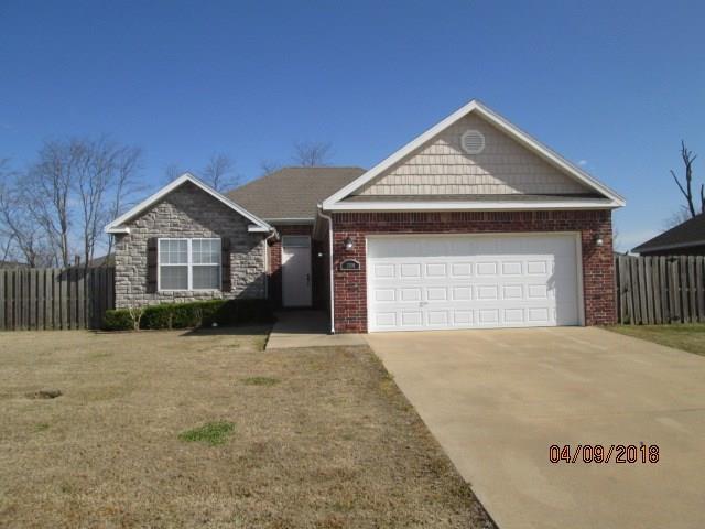 2500 SW Huntwick Ave in Bentonville, AR - Building Photo