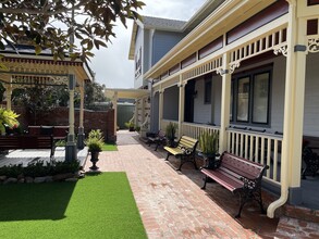 5185 Carlsbad Blvd in Carlsbad, CA - Foto de edificio - Building Photo