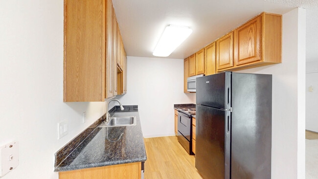 410 Alameda del Prado in Novato, CA - Building Photo - Building Photo