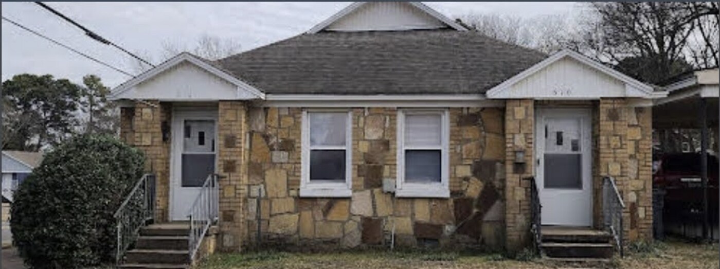 610 N Main St in Searcy, AR - Foto de edificio