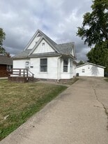 516 W Murray St in Macomb, IL - Building Photo