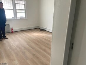 345 Sussex St in Paterson, NJ - Building Photo - Building Photo