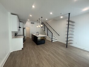 1229 E 29th St in Kansas City, MO - Foto de edificio - Building Photo