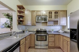 4671 Albany Cir, Unit 106 in San Jose, CA - Building Photo - Building Photo