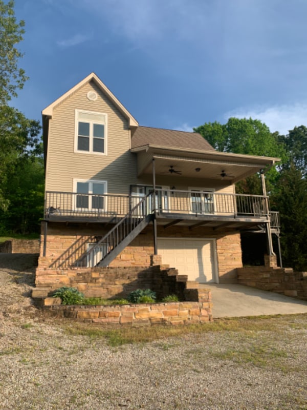 property at 3117 2nd Creek Rd
