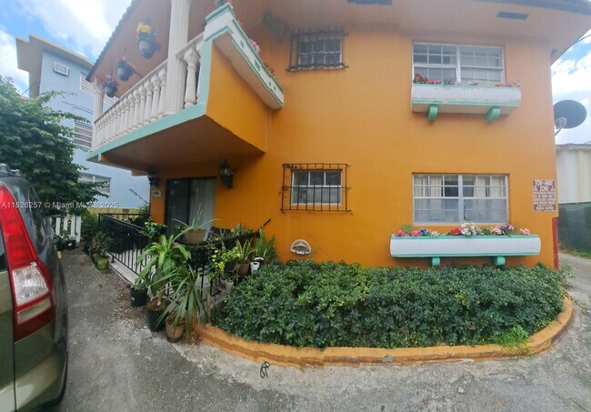 property at 1442 NW 1st St