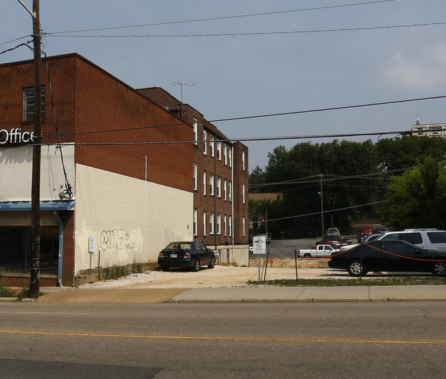 Monday Plaza in Knoxville, TN - Building Photo - Building Photo