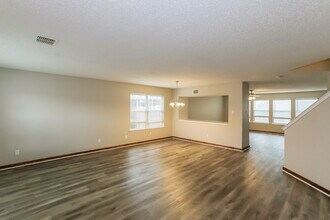 10173 Chapel Springs Trail in Fort Worth, TX - Foto de edificio - Building Photo