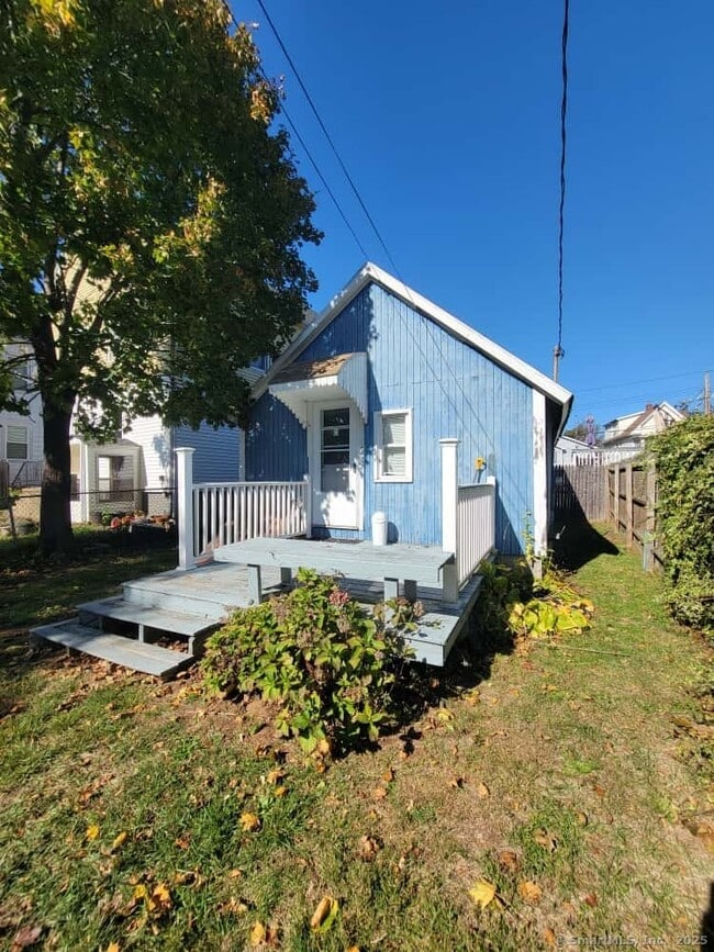 309 Noble St