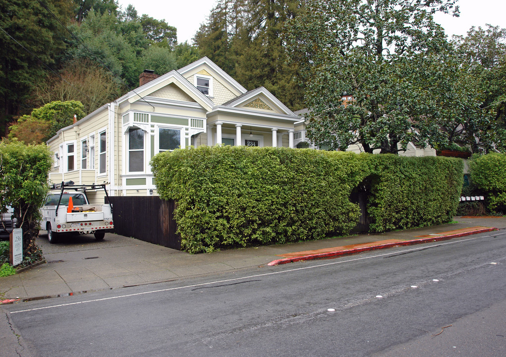 The Magnolias in Mill Valley, CA - Building Photo