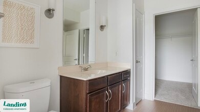 7373 Valley View Ln, Unit 3033 in Dallas, TX - Building Photo - Building Photo