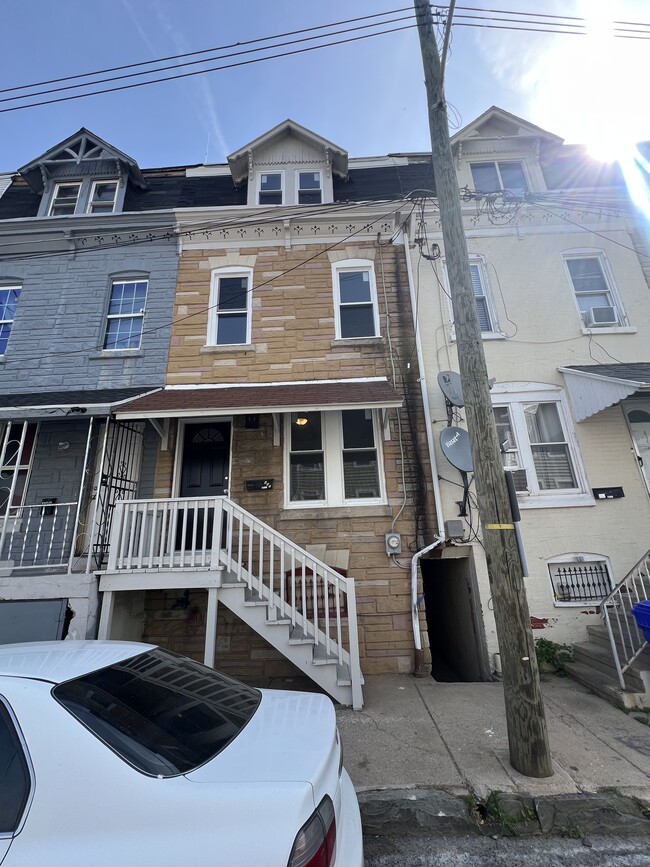 447 Gordon St in Reading, PA - Building Photo - Building Photo