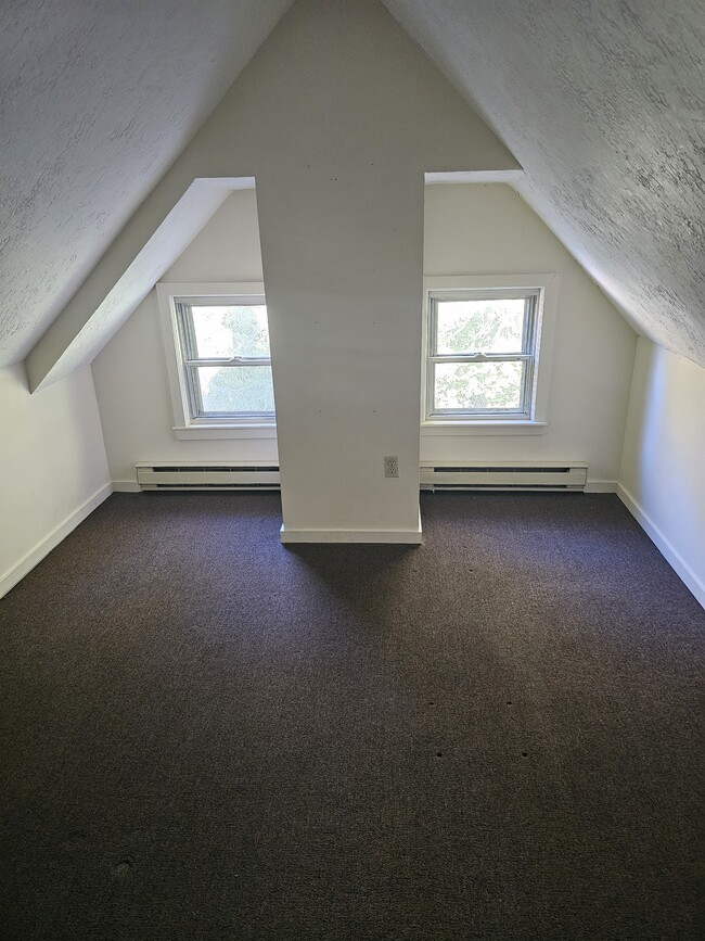 308 Hollis St, Unit 3 in Framingham, MA - Building Photo - Building Photo
