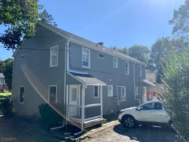 21 Buckwheat Rd in Franklin, NJ - Building Photo - Building Photo