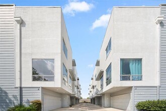 5712 Winsome Ln in Houston, TX - Building Photo - Building Photo