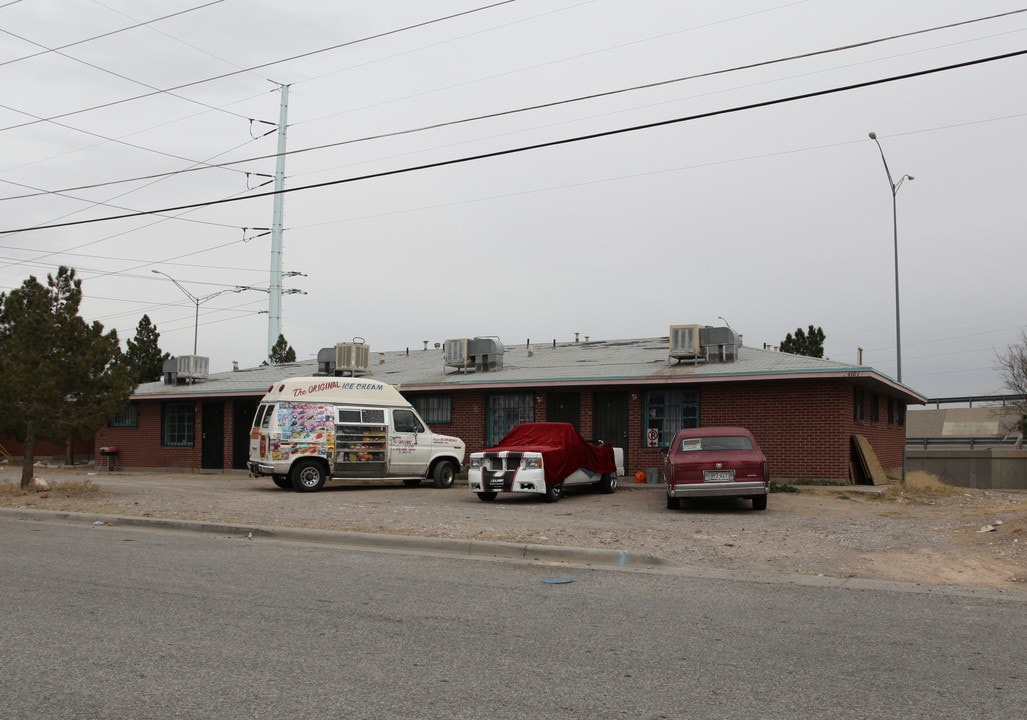 4101 Morehead Ave in El Paso, TX - Foto de edificio