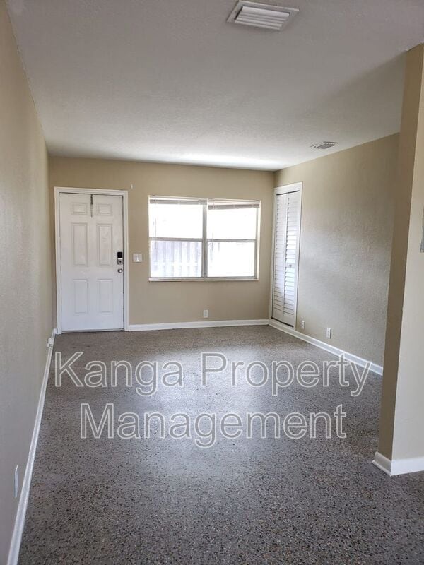 3712 Henry Ave in West Palm Beach, FL - Building Photo - Building Photo