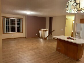 6390 Wildwood Way in Monticello, MN - Building Photo - Building Photo
